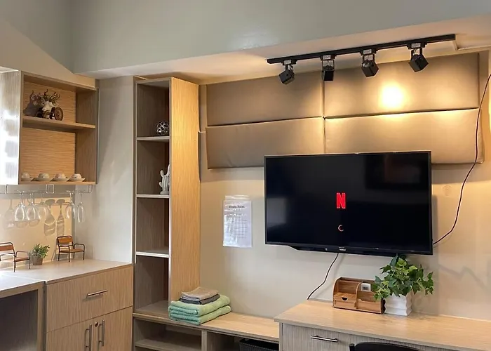 La Maria - Modern Steps To Sm With Netflix & Wi-fi Apartment Cebu
