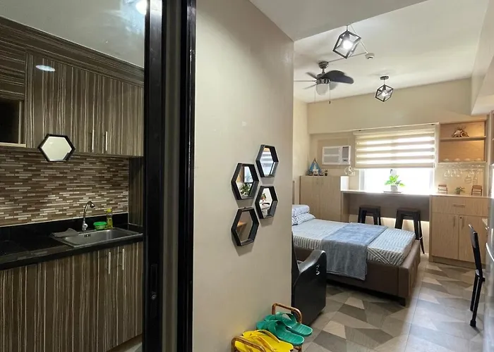 Apartment La Maria - Modern Steps To Sm With Netflix & Wi-fi Cebu