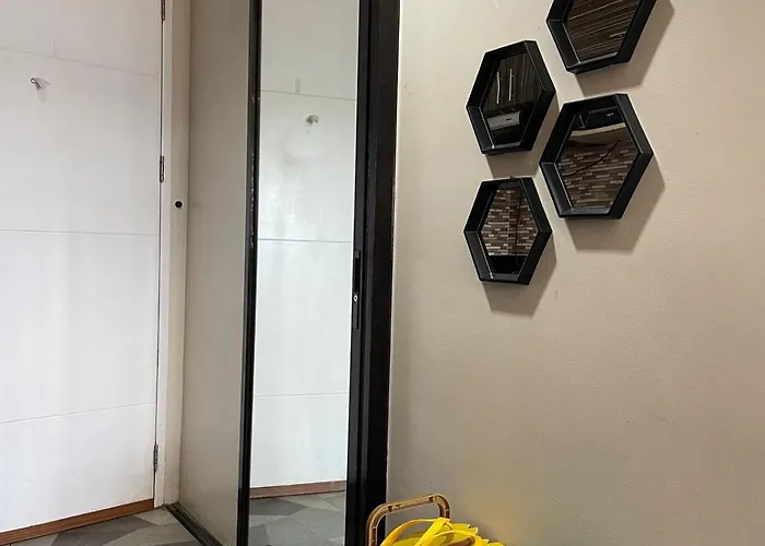 La Maria - Modern Steps To Sm With Netflix & Wi-fi Cebu